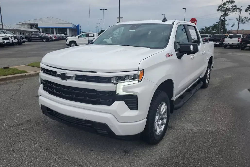 2025 Chevrolet Silverado 1500 RST photo 1