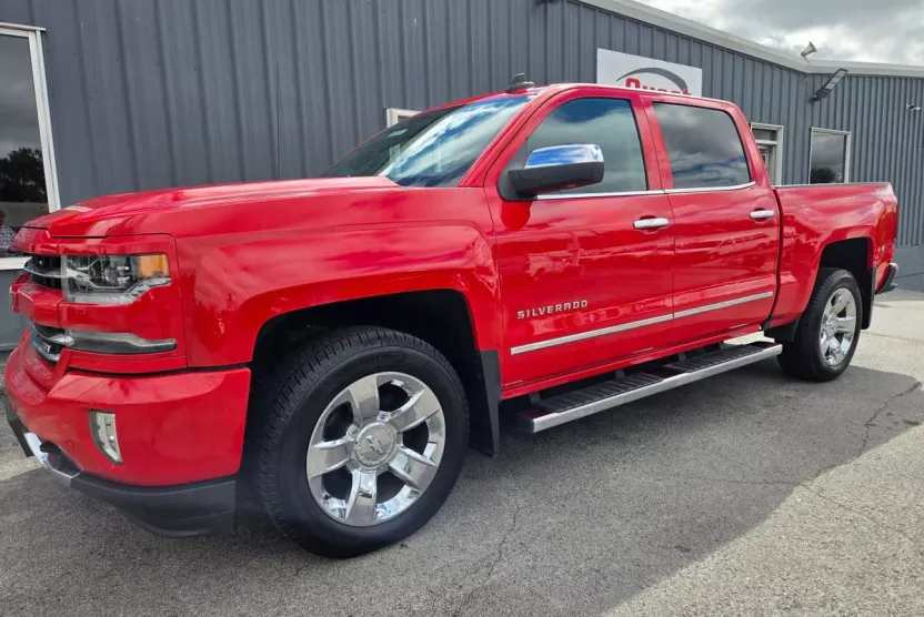 2017 Chevrolet Silverado 1500 Z71 LTZ photo 1