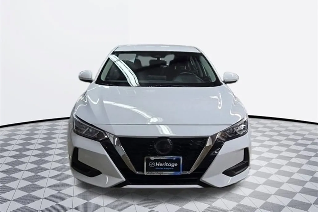 2021 Nissan Sentra SV photo 1
