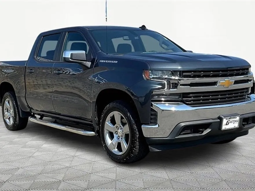 2022 Chevrolet Silverado 1500 LT photo 1