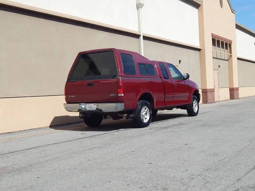 1999 Ford F-150 XLT photo 1
