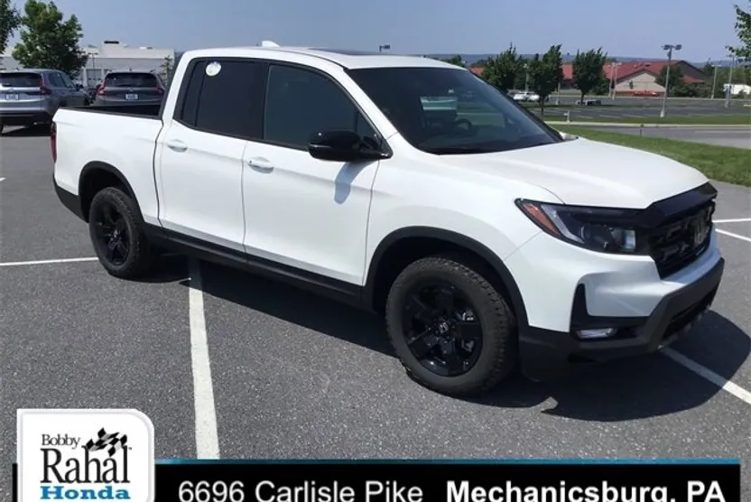 2025 Honda Ridgeline Black Edition photo 1