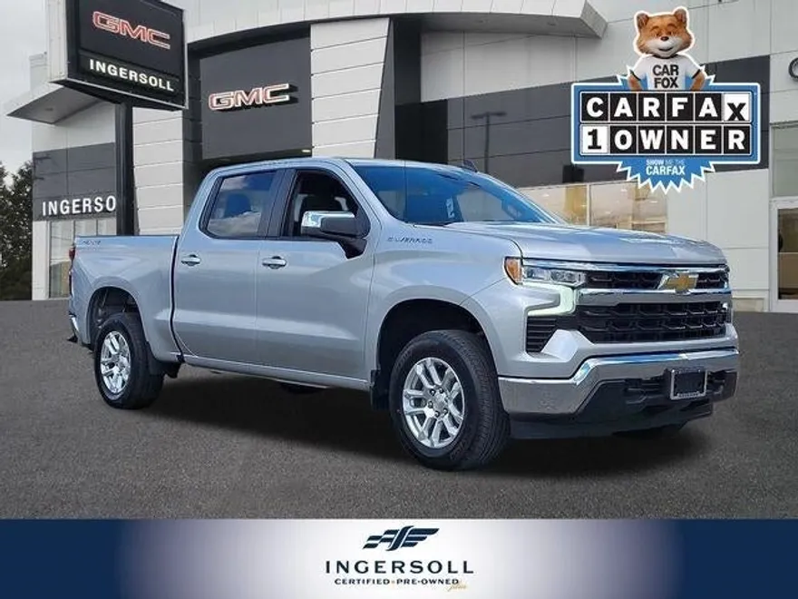 2022 Chevrolet Silverado 1500 LT photo 1