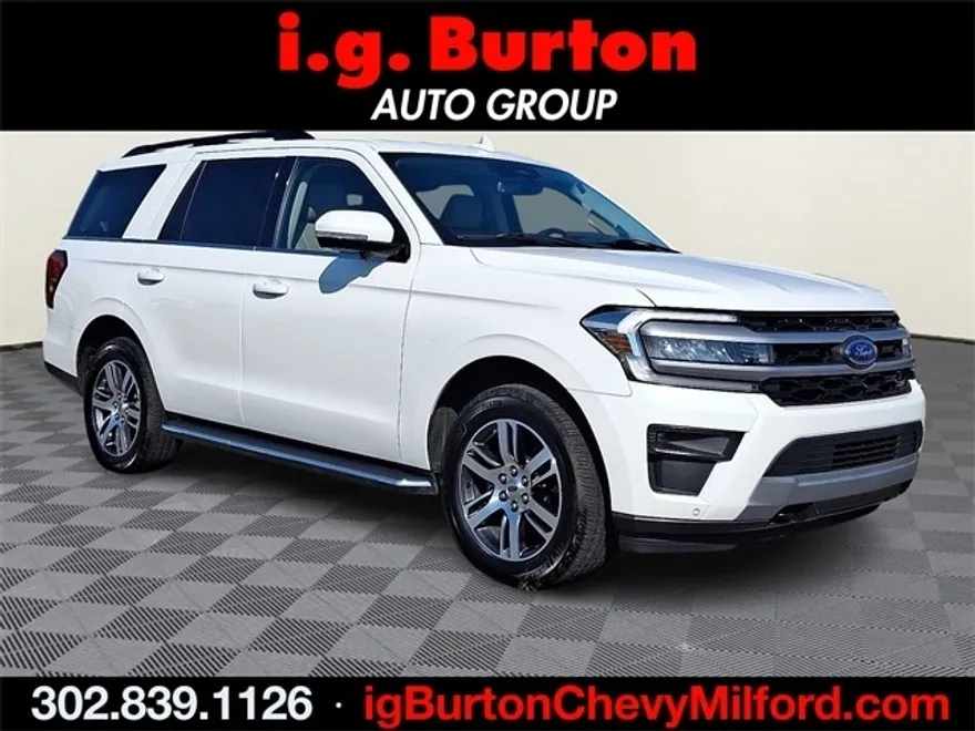 2022 Ford Expedition XLT photo 1