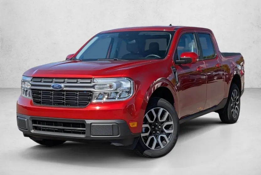 2023 Ford Maverick Lariat photo 1