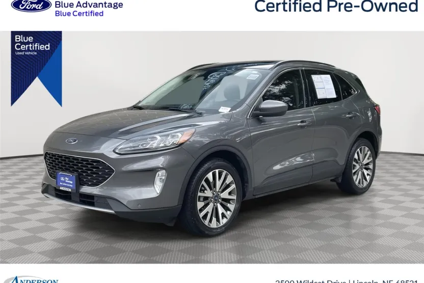 2022 Ford Escape Titanium photo 1