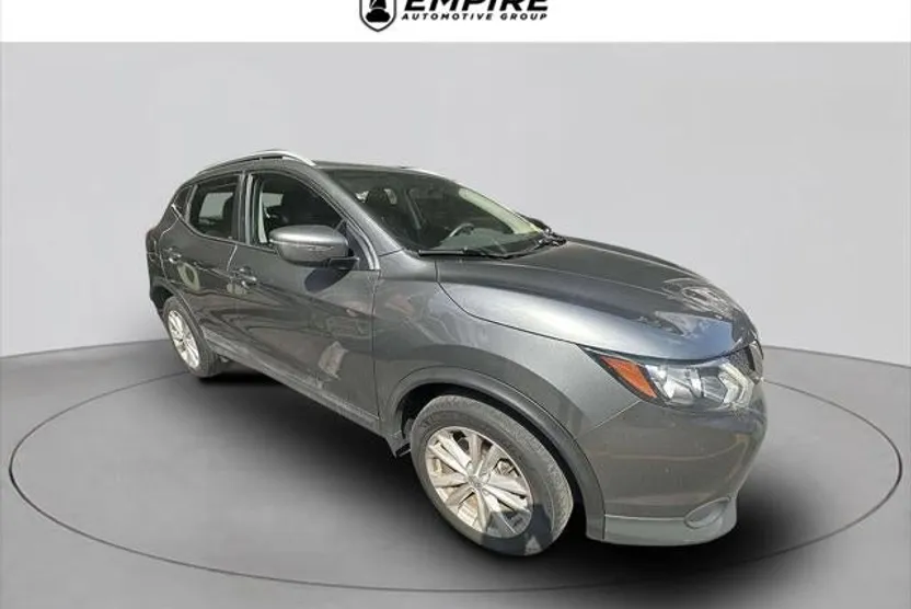 2018 Nissan Rogue Sport SV photo 1