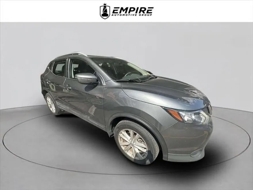 2018 Nissan Rogue Sport SV photo 1