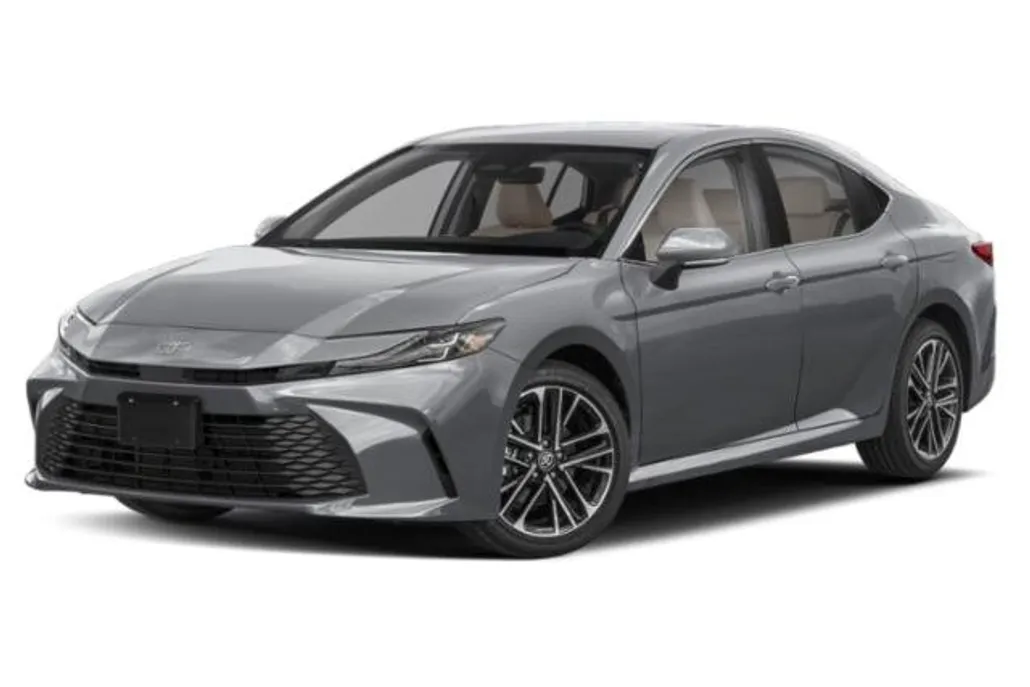 2025 Toyota Camry XLE photo 1