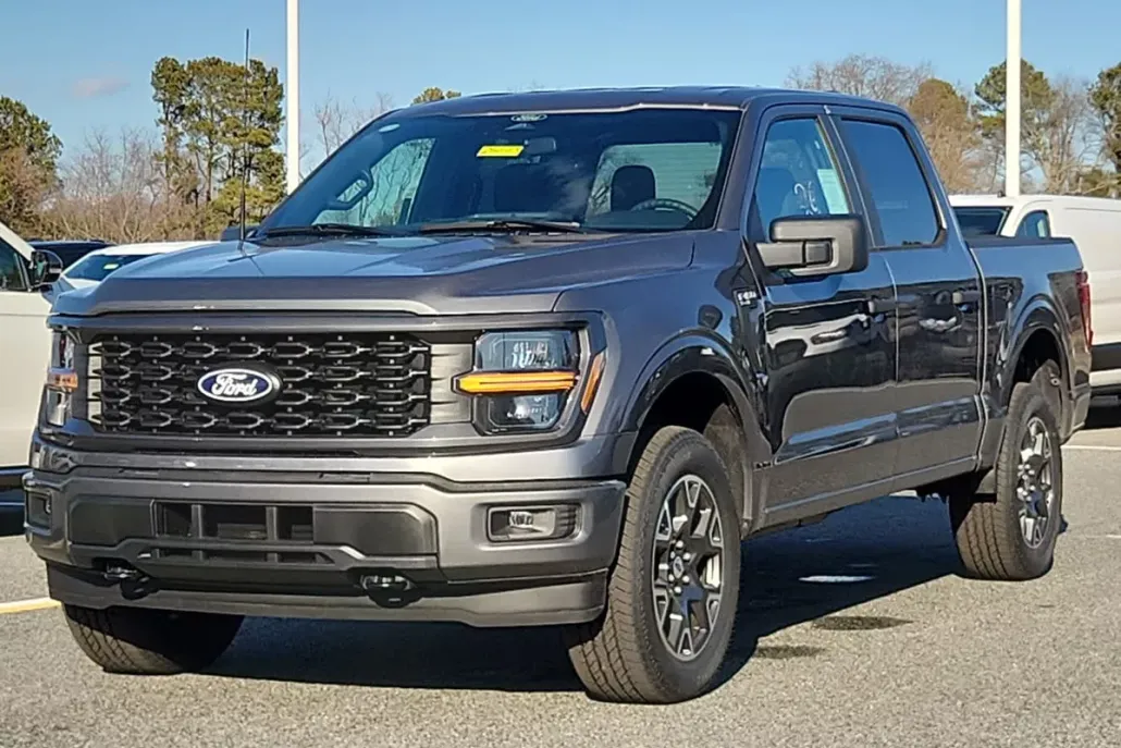 2025 Ford F-150 STX photo 1