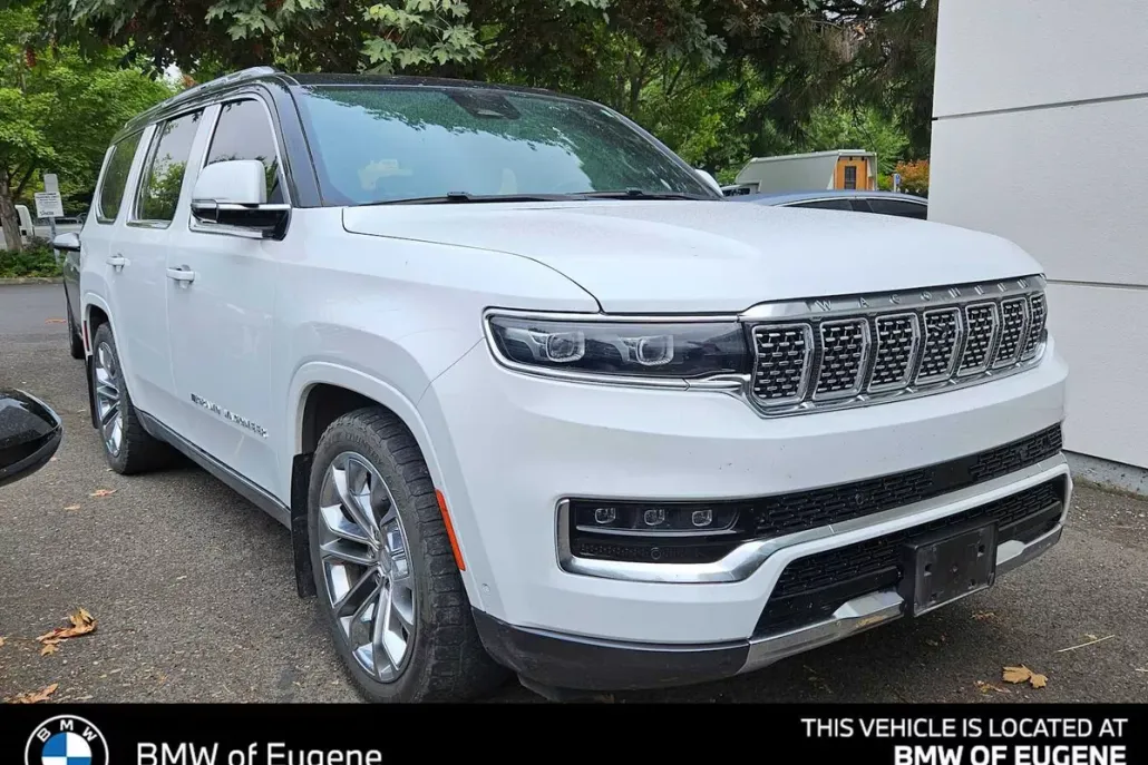 2022 Jeep Grand Wagoneer II photo 1