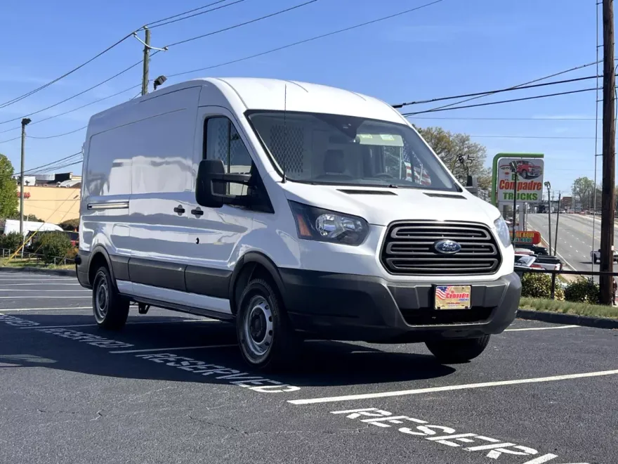 2017 Ford Transit photo 1