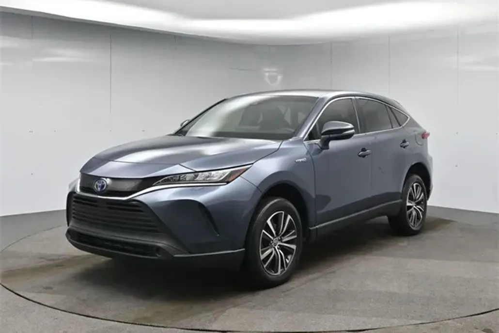 2021 Toyota Venza LE photo 1