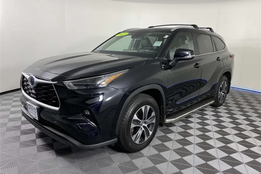2023 Toyota Highlander Hybrid XLE photo 1