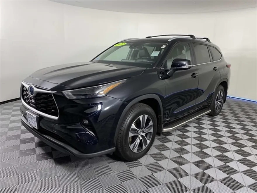 2023 Toyota Highlander Hybrid XLE photo 1