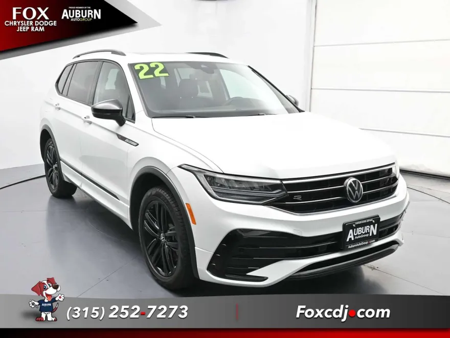 2022 Volkswagen Tiguan SE R-Line Black photo 1