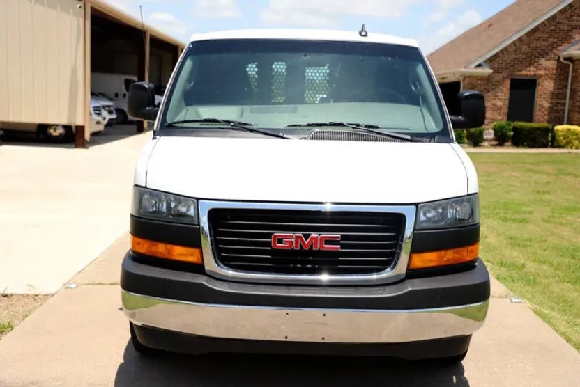 2023 Gmc Savana 2500 Cargo photo 1