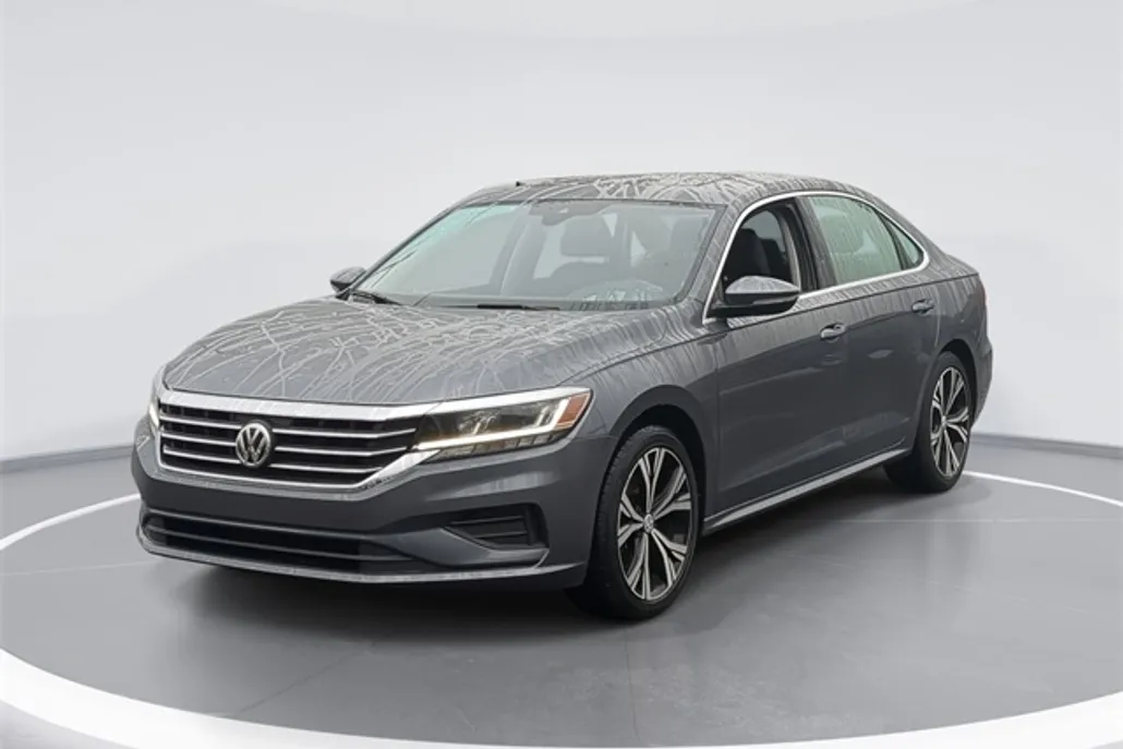 2022 Volkswagen Passat 2.0T SE photo 1