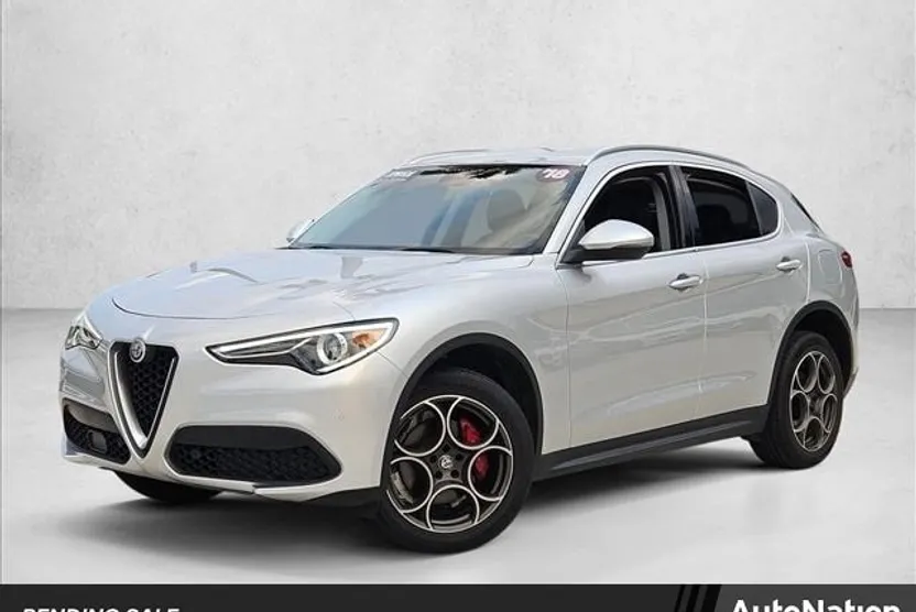 2018 Alfa Romeo Stelvio Ti photo 1