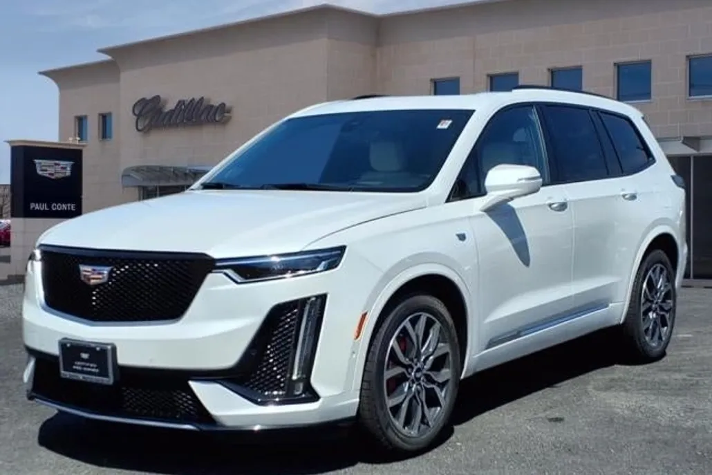 2022 Cadillac XT6 Sport photo 1