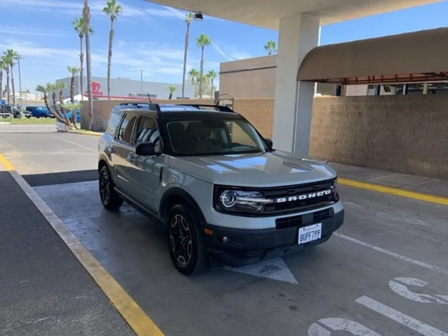2021 Ford Bronco Sport Outer Banks photo 1