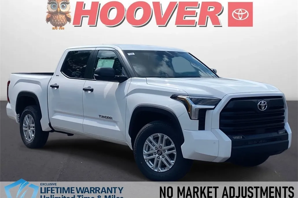 2026 Toyota Tundra SR5 CrewMax photo 1