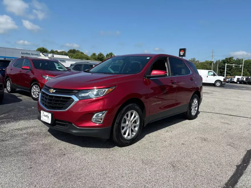 2019 Chevrolet Equinox LT photo 1