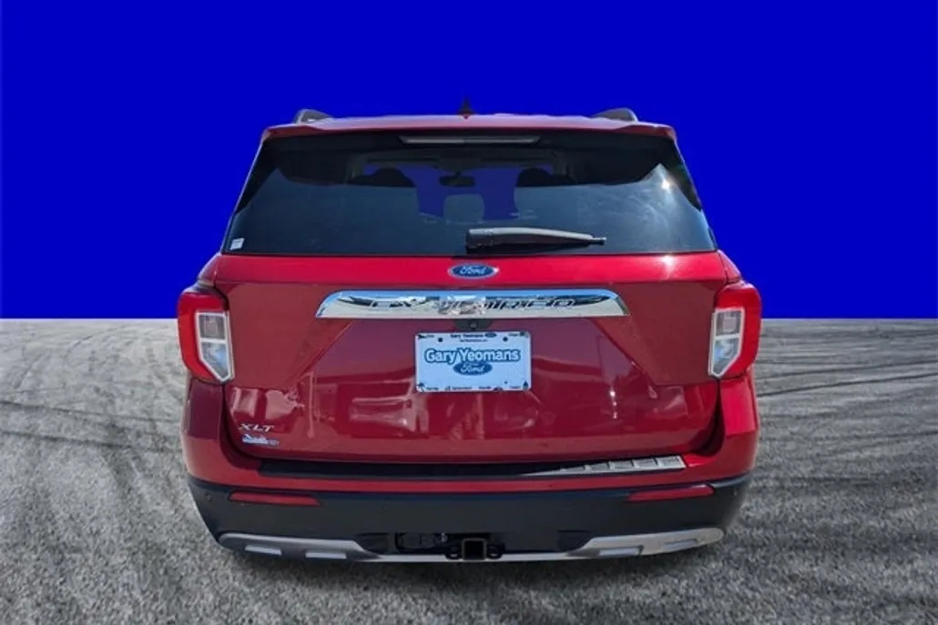 2021 Ford Explorer XLT photo 1