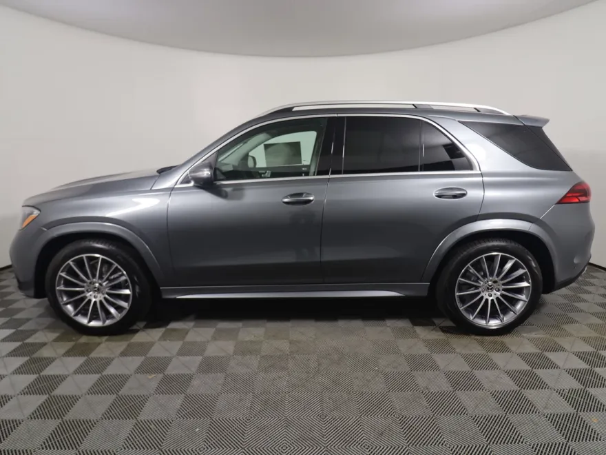 2025 Mercedes Benz GLE 350 4MATIC photo 1