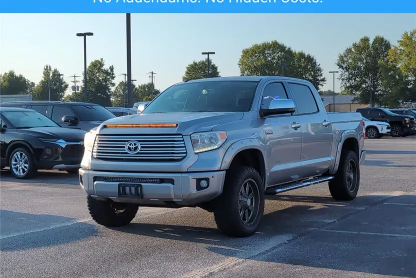 2017 Toyota Tundra Platinum photo 1