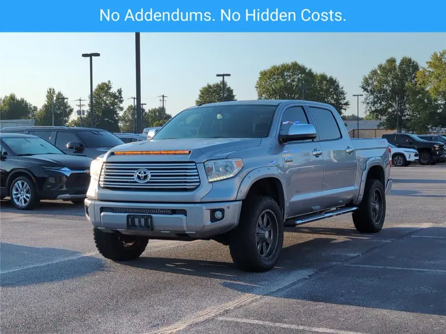 2017 Toyota Tundra Platinum photo 1