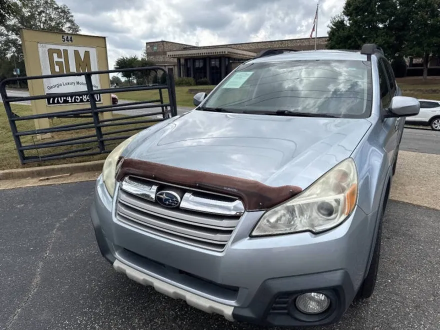 2013 Subaru Outback 2.5i Limited photo 1