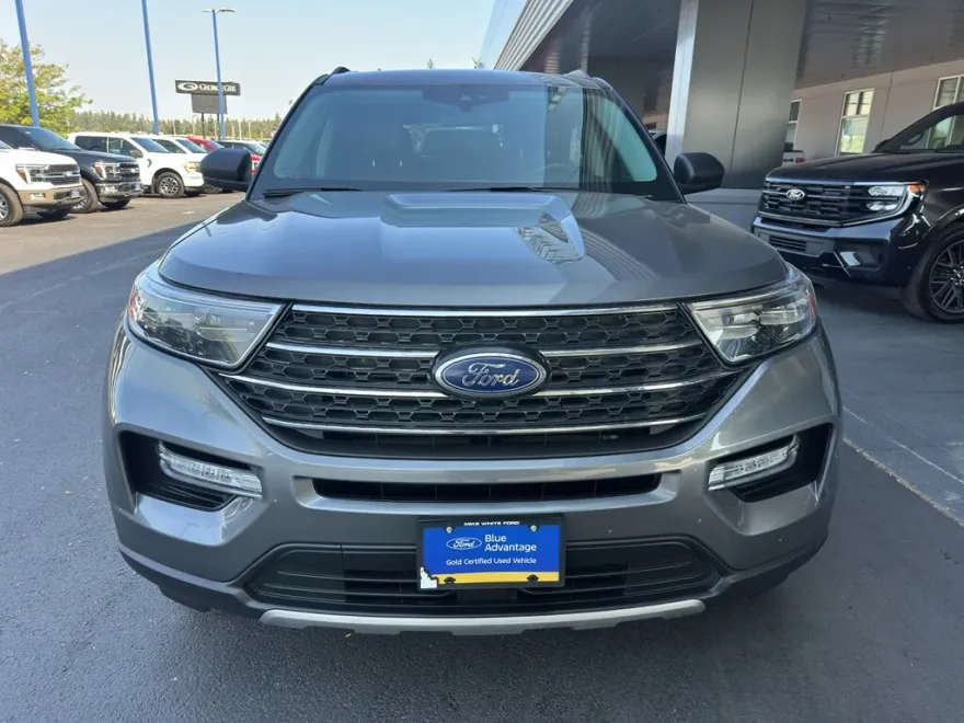 2024 Ford Explorer XLT photo 1