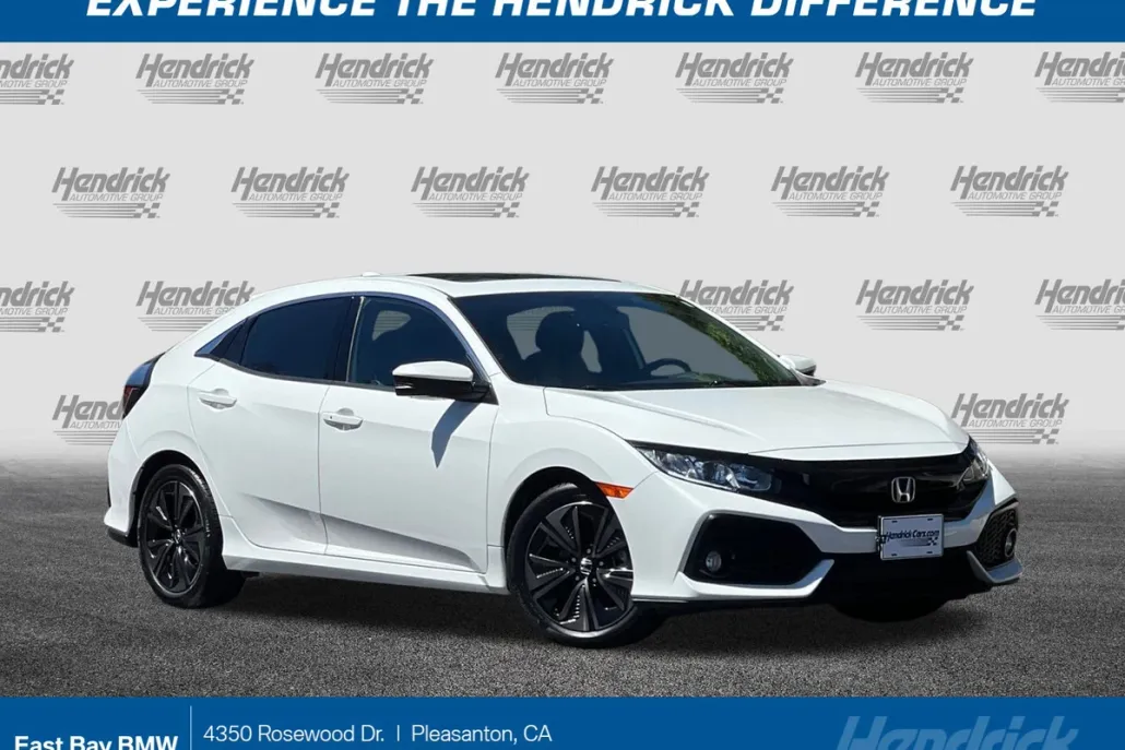 2017 Honda Civic EX-L Hatchback photo 1