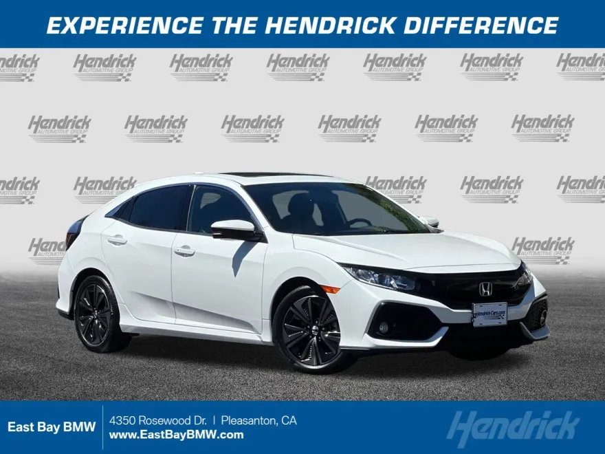 2017 Honda Civic EX-L Hatchback photo 1