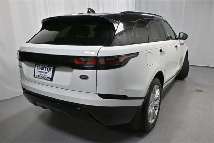 2022 Land Rover Range Rover Velar R-Dynamic S photo 1