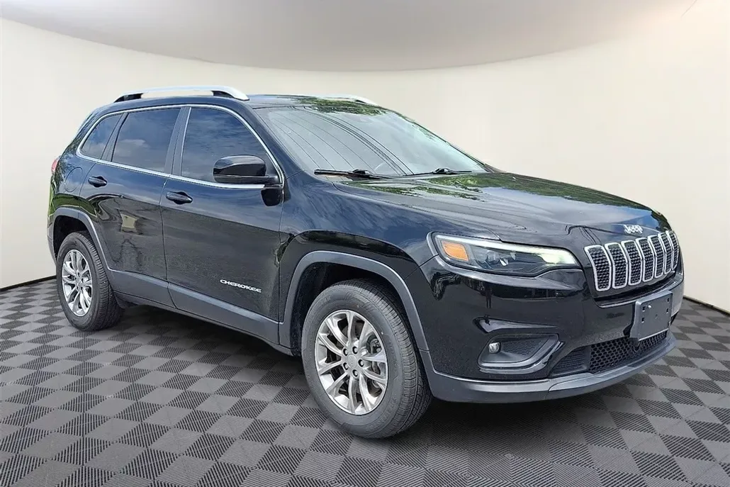 2021 Jeep Cherokee Latitude photo 1
