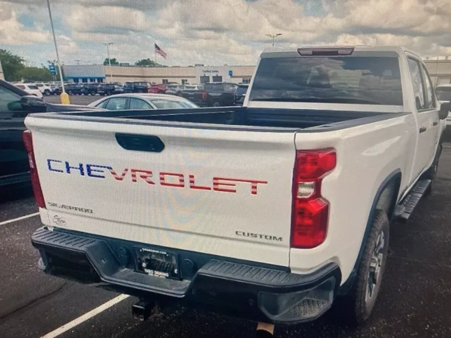 2024 Chevrolet Silverado 2500HD Custom photo 1