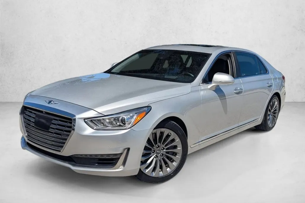 2017 Genesis G90 3.3T Premium photo 1