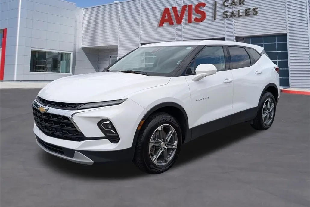 2023 Chevrolet Blazer 2LT photo 1
