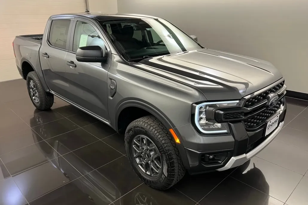 2025 Ford Ranger XLT photo 1