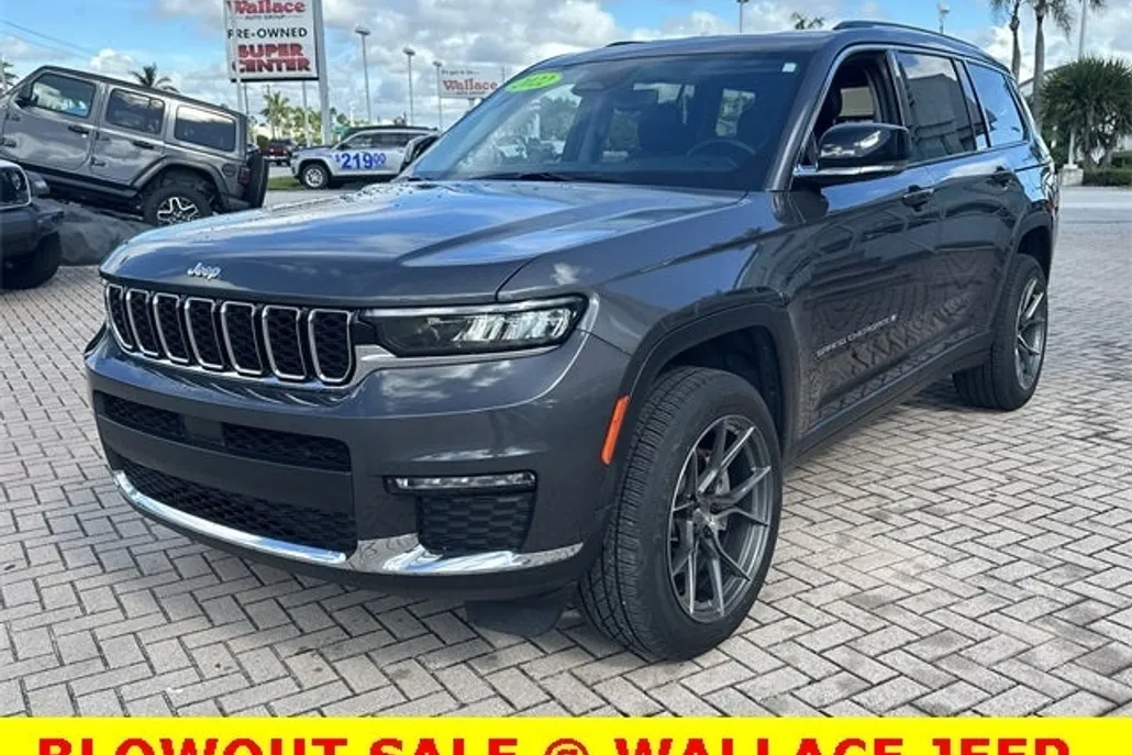 2022 Jeep Grand Cherokee Limited photo 1