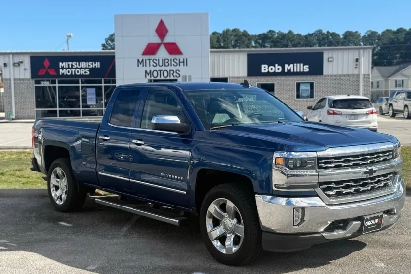 2017 Chevrolet Silverado 1500 LTZ photo 1