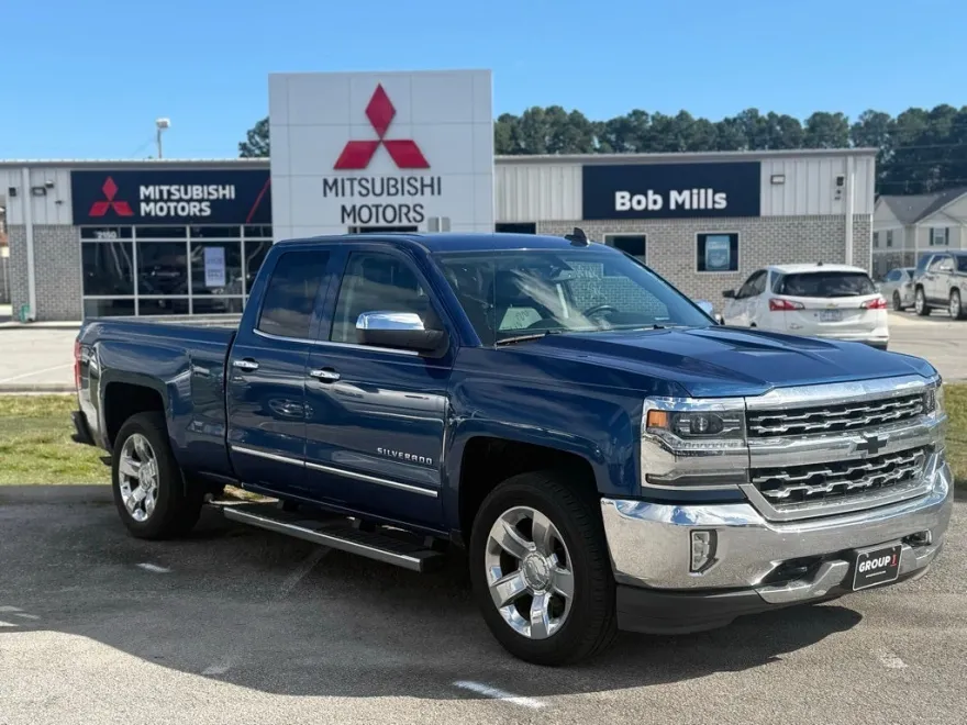 2017 Chevrolet Silverado 1500 LTZ photo 1
