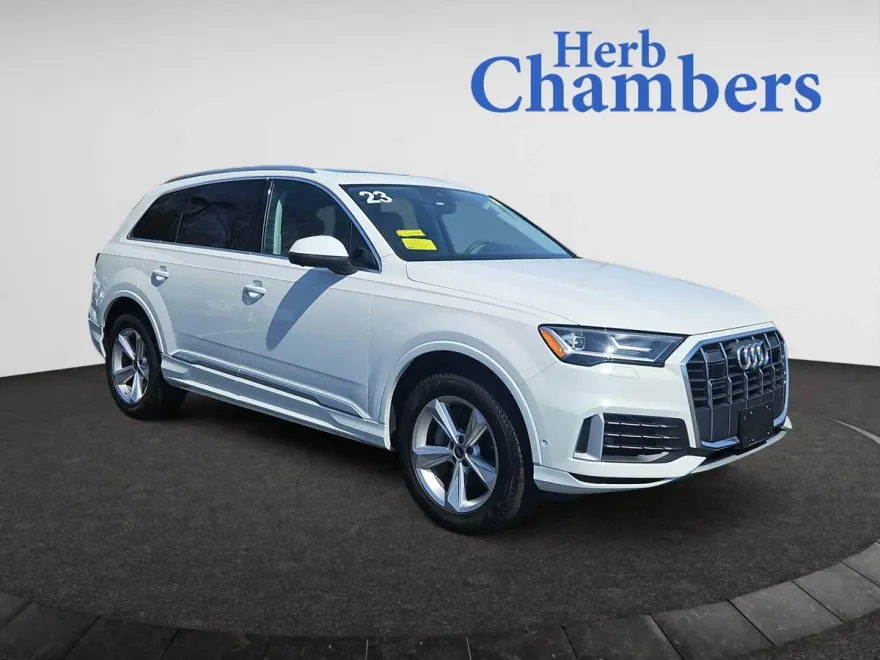 2023 Audi Q7 Premium photo 1