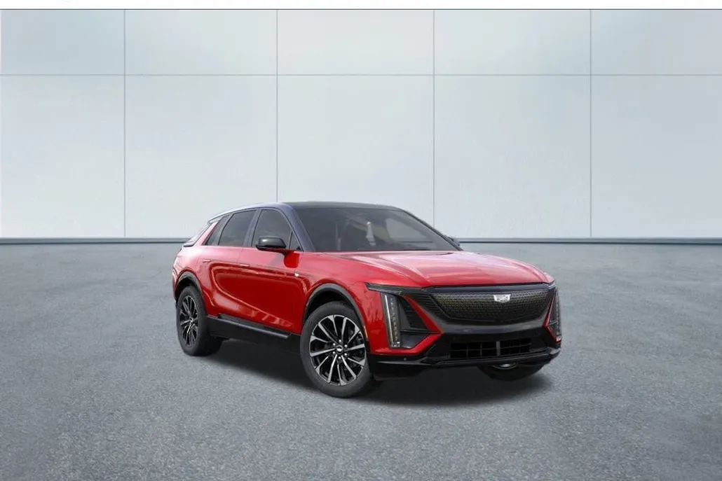 2025 Cadillac Lyriq Sport photo 1