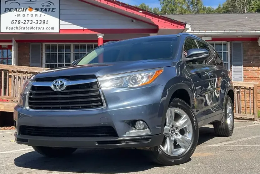 2016 Toyota Highlander Base Hybrid photo 1