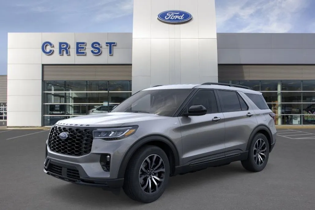 2025 Ford Explorer ST-Line photo 1