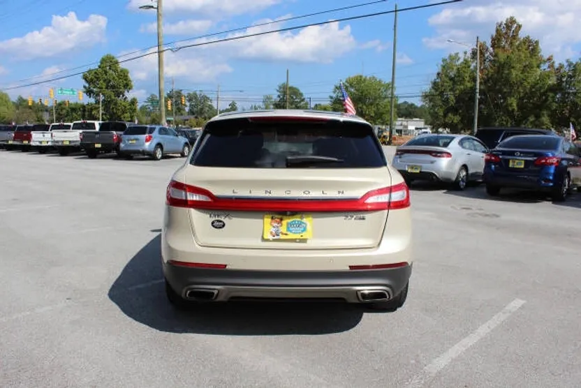 2016 Lincoln MKX Reserve photo 1
