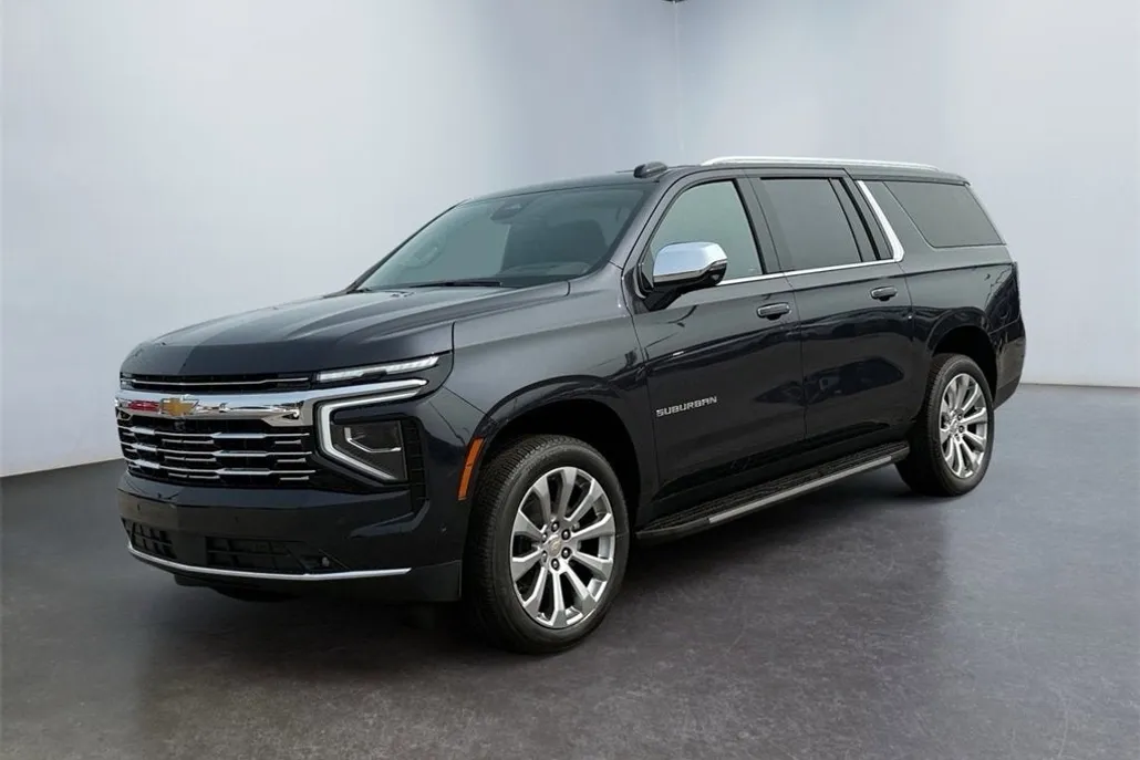 2025 Chevrolet Suburban Premier photo 1
